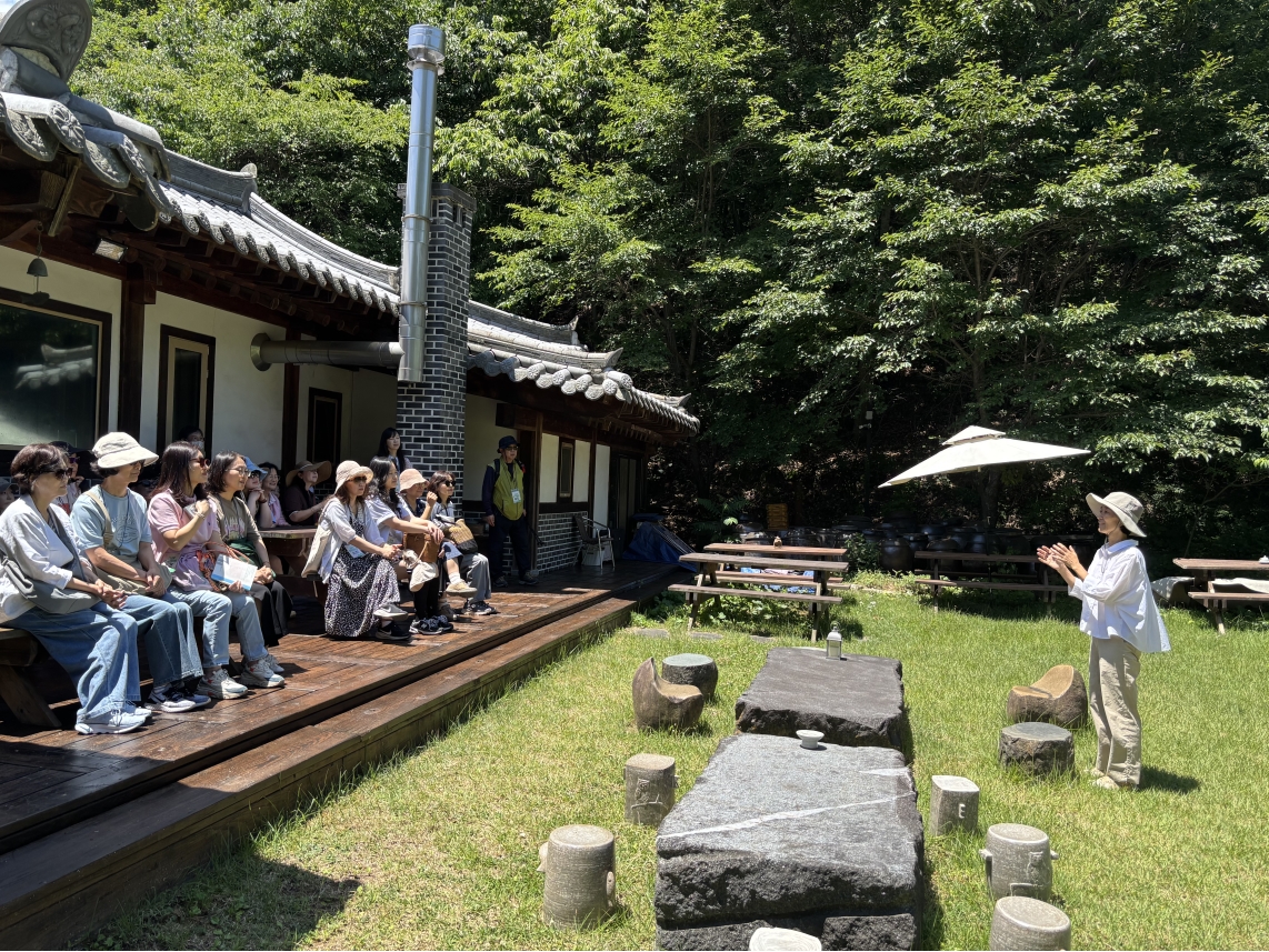 연수구 송도국제도서관은 지난 18일과 23일 양일에 걸쳐 진행한 ‘괴테 문학탐방’을 성황리에 마무리했다